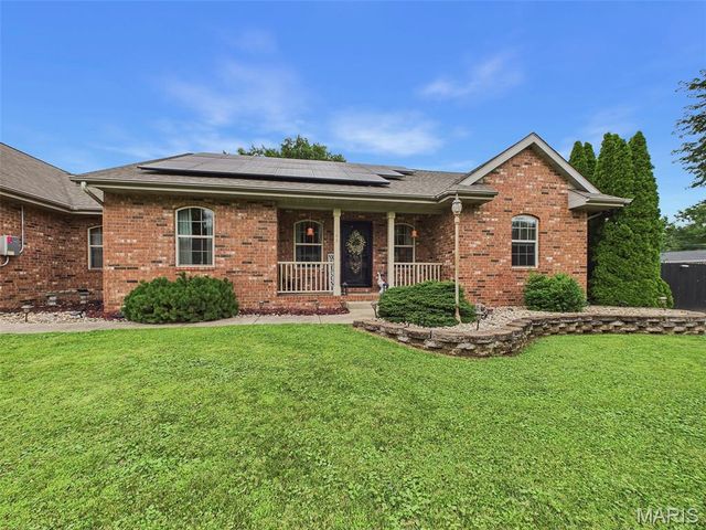 1168 N 6th Street, Wood River, IL 62095