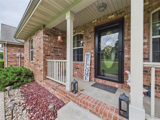 1168 N 6th Street, Wood River, IL 62095