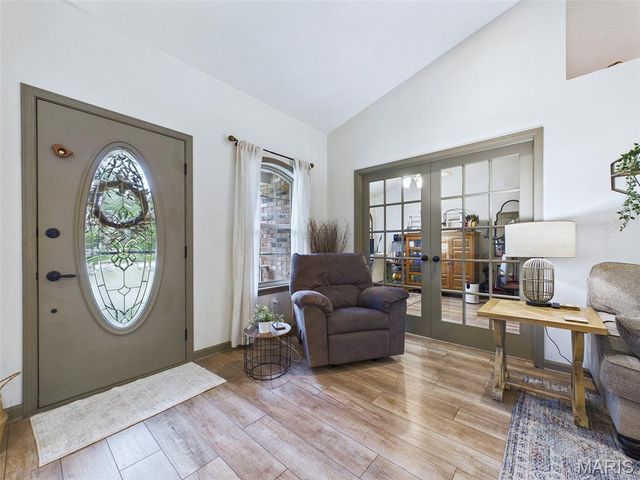 1168 N 6th Street, Wood River, IL 62095