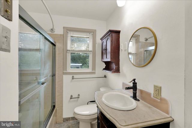302 ELMWOOD AVE, Reading, PA 19609