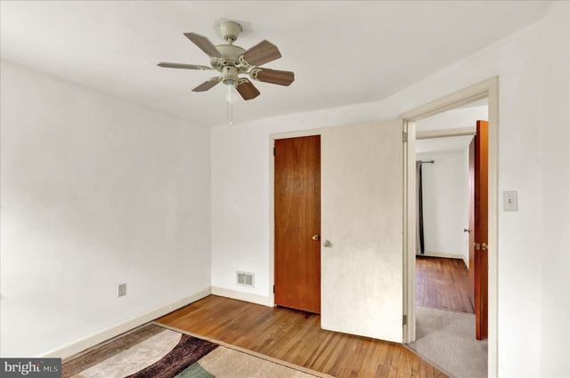 302 ELMWOOD AVE, Reading, PA 19609