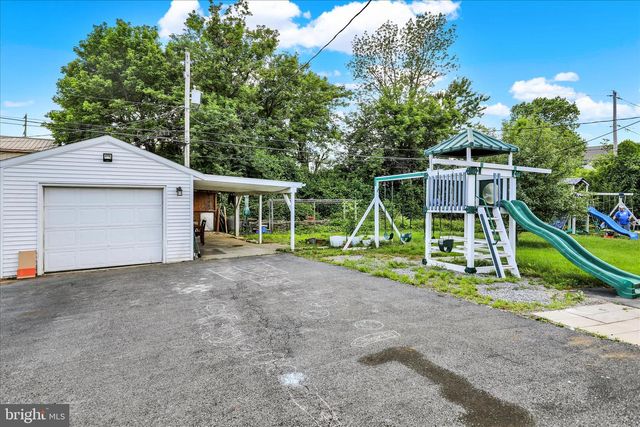 302 ELMWOOD AVE, Reading, PA 19609