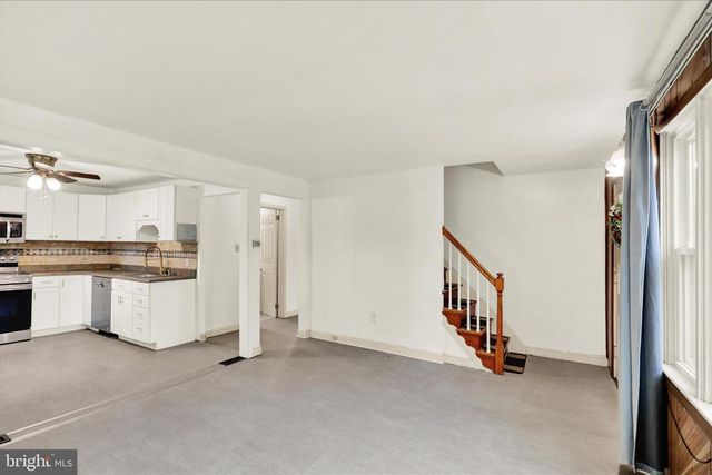 302 ELMWOOD AVE, Reading, PA 19609
