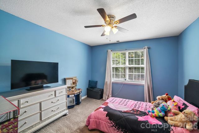 5427 Kimmerly Woods Drive, Charlotte, NC 28215