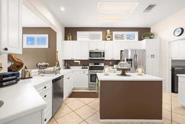 39321 Mirage Circle, Palm Desert, CA 92211