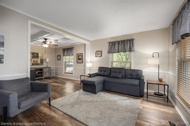 38718 Barnstable Lane, Clinton Township, MI 48038