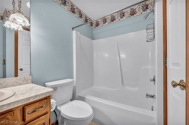 1064 Yarmouth Road, Grafton, OH 44044