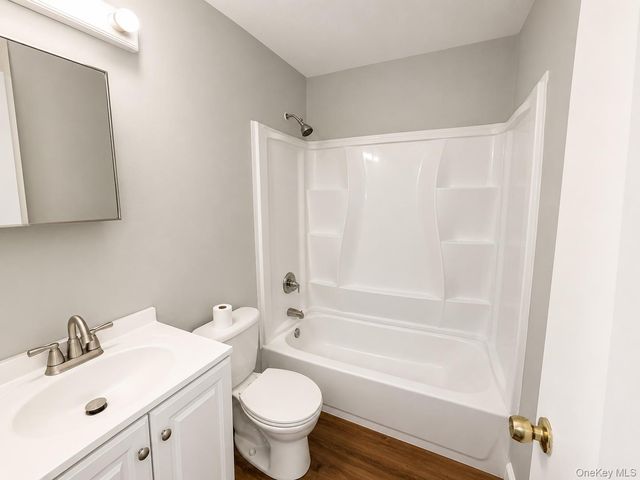 22 Fife Drive, Coram, NY 11727