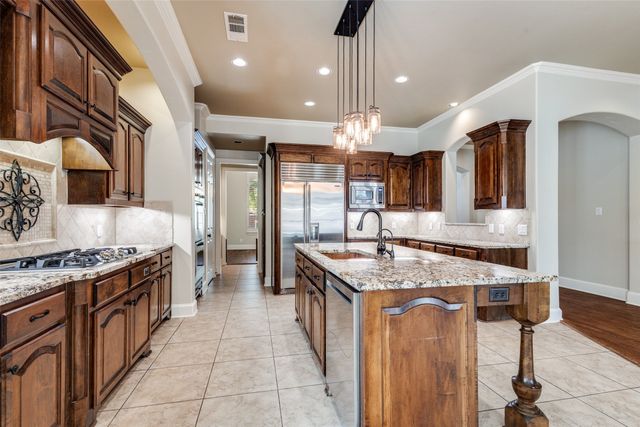 901 Sandy Trail, Keller, TX 76248