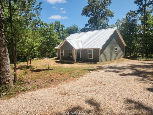 281 West Sierra Rd., Coldspring, TX 77331
