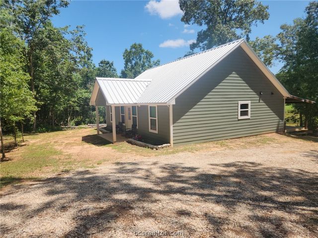281 West Sierra Rd., Coldspring, TX 77331