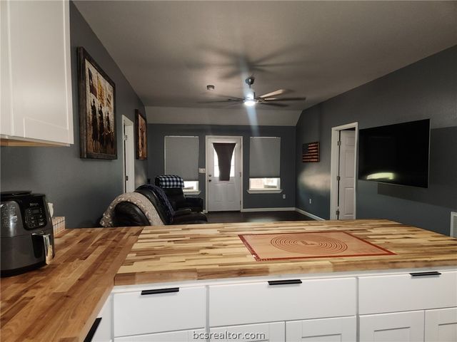 281 West Sierra Rd., Coldspring, TX 77331