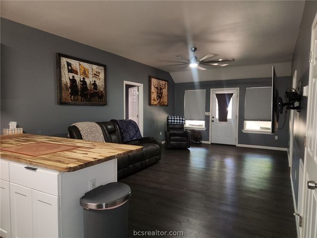 281 West Sierra Rd., Coldspring, TX 77331