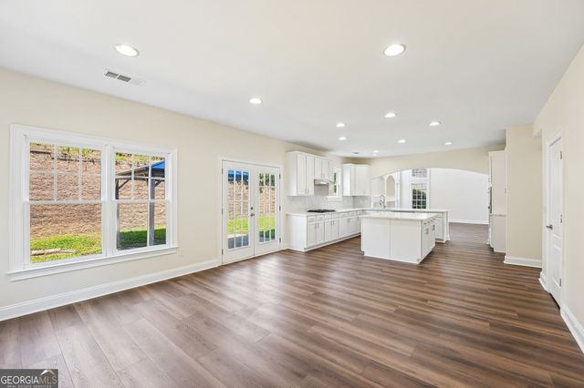 5041 Duxford Drive SE, Smyrna, GA 30082