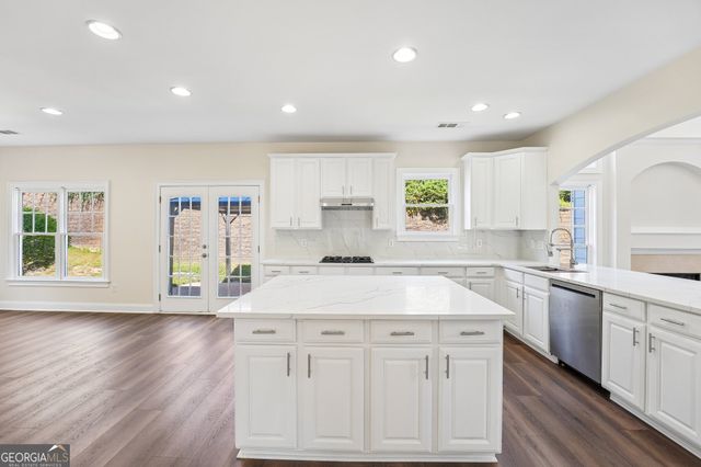 5041 Duxford Drive SE, Smyrna, GA 30082