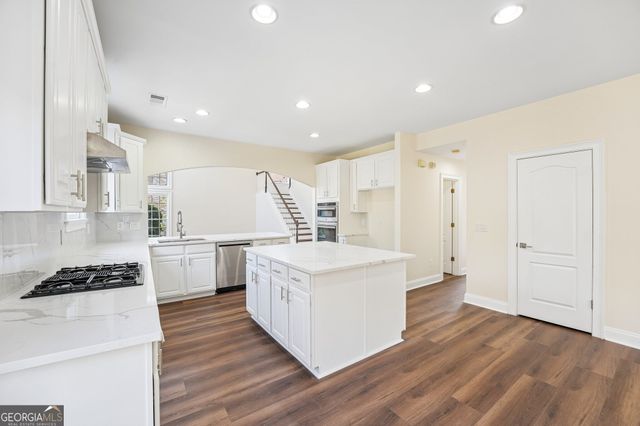 5041 Duxford Drive SE, Smyrna, GA 30082