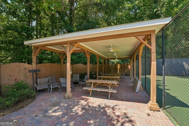 5041 Duxford Drive SE, Smyrna, GA 30082
