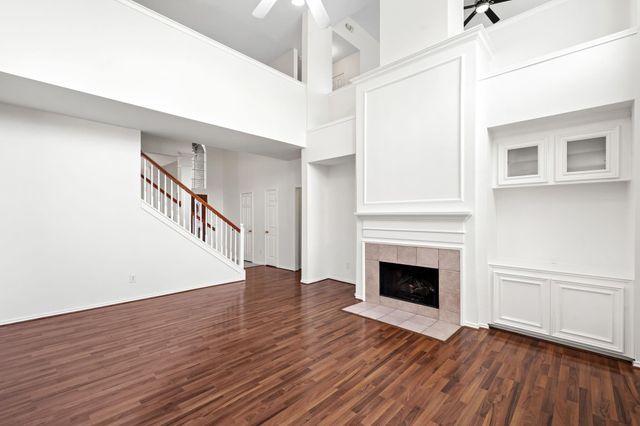 2122 Hill Canyon Court, Sugar Land, TX 77479