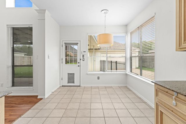 2122 Hill Canyon Court, Sugar Land, TX 77479