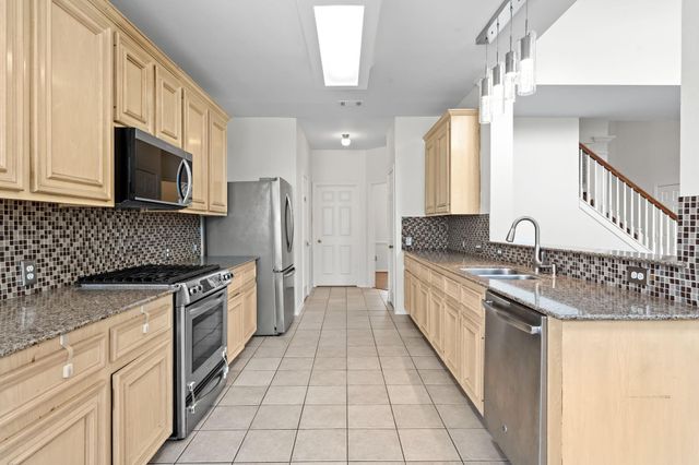 2122 Hill Canyon Court, Sugar Land, TX 77479