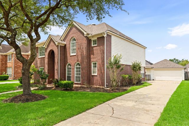 2122 Hill Canyon Court, Sugar Land, TX 77479