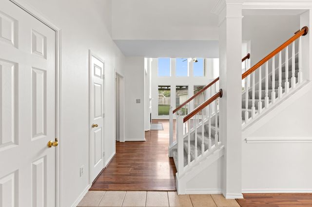 2122 Hill Canyon Court, Sugar Land, TX 77479