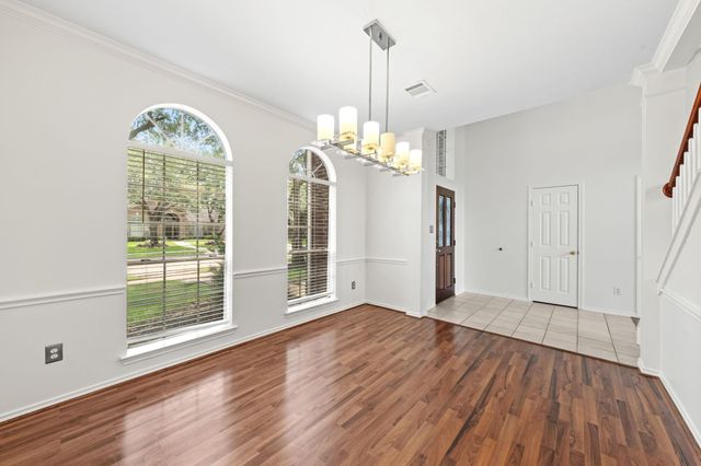 2122 Hill Canyon Court, Sugar Land, TX 77479