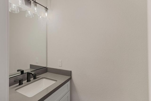 21379 N Mann Rd, Acampo, CA 95220