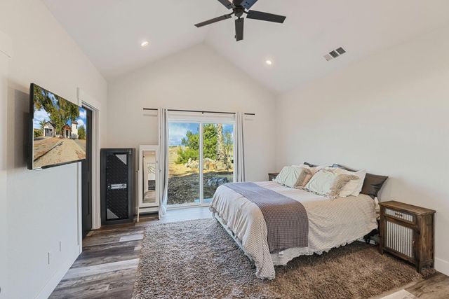 21379 N Mann Rd, Acampo, CA 95220