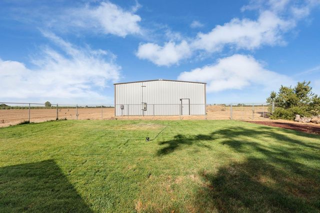 21379 N Mann Rd, Acampo, CA 95220
