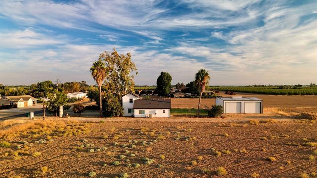 21379 N Mann Rd, Acampo, CA 95220