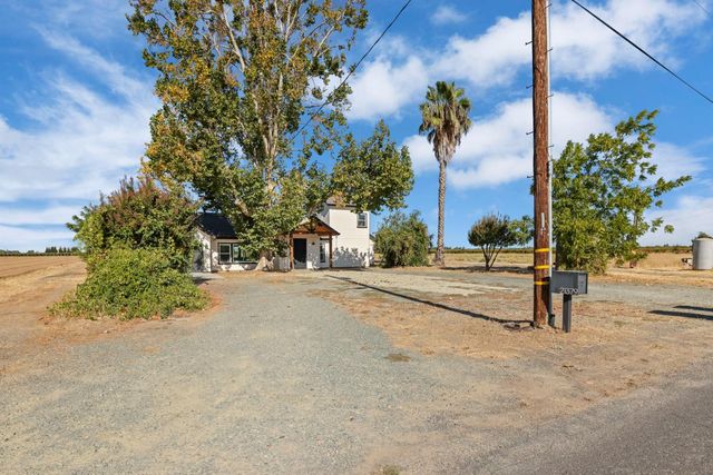 21379 N Mann Rd, Acampo, CA 95220