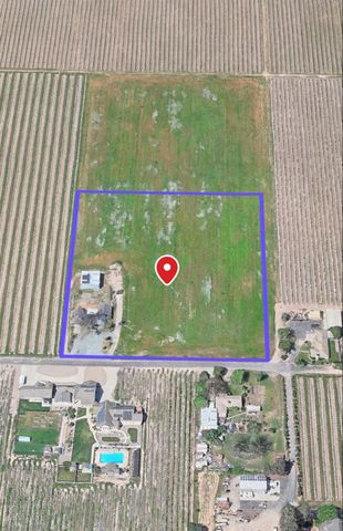 21379 N Mann Rd, Acampo, CA 95220