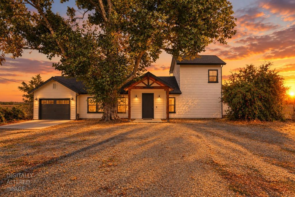 21379 N Mann Rd, Acampo, CA 95220
