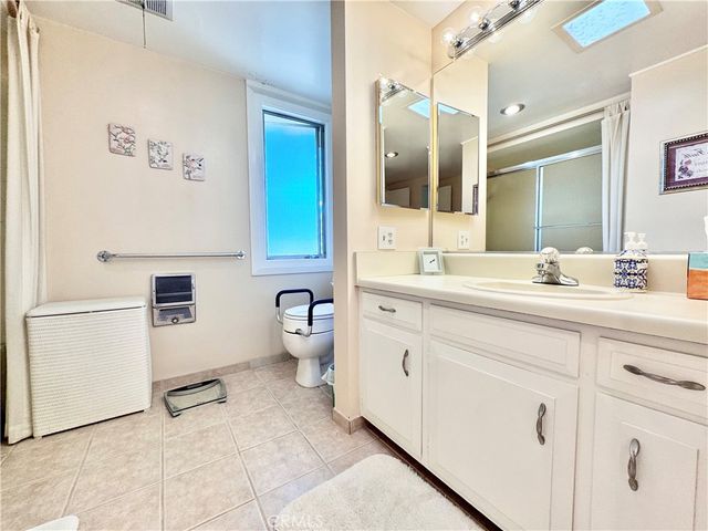 255 Calle Aragon P, Laguna Woods, CA 92637
