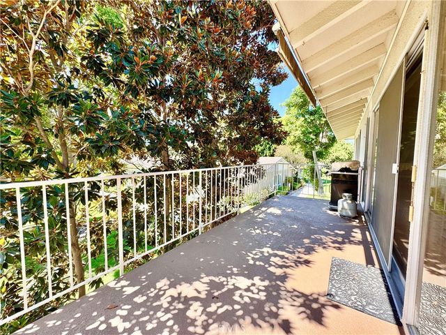 255 Calle Aragon P, Laguna Woods, CA 92637