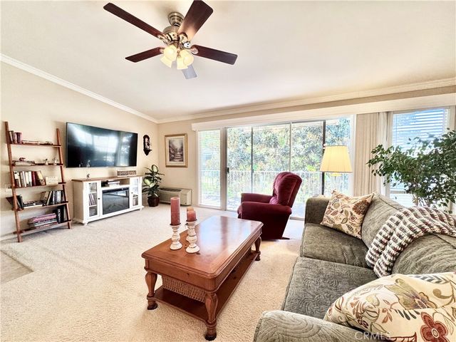 255 Calle Aragon P, Laguna Woods, CA 92637