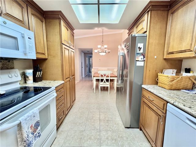 255 Calle Aragon P, Laguna Woods, CA 92637