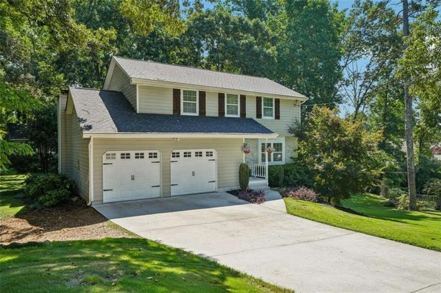 1888 Bent Willow Court, Lilburn, GA 30047