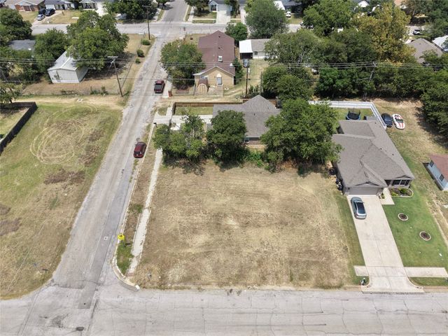 5832 Farnsworth Avenue, Fort Worth, TX 76107