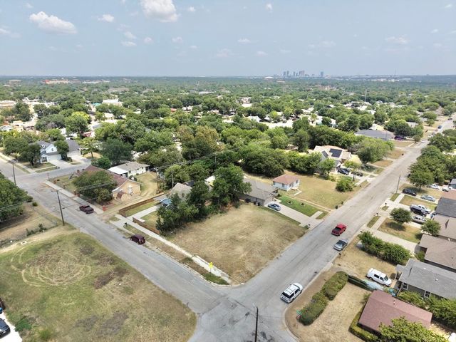 5832 Farnsworth Avenue, Fort Worth, TX 76107