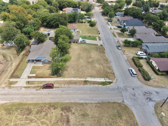 5832 Farnsworth Avenue, Fort Worth, TX 76107