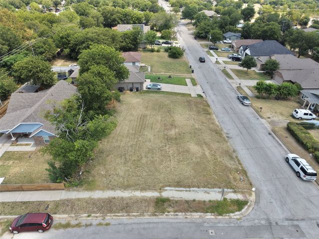 5832 Farnsworth Avenue, Fort Worth, TX 76107