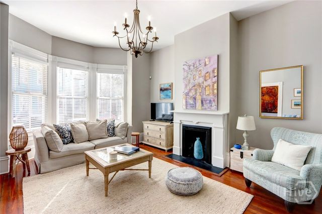 114 W Duffy Street, Savannah, GA 31401