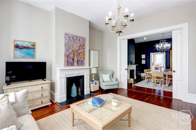 114 W Duffy Street, Savannah, GA 31401