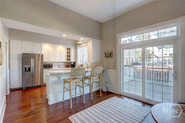 114 W Duffy Street, Savannah, GA 31401