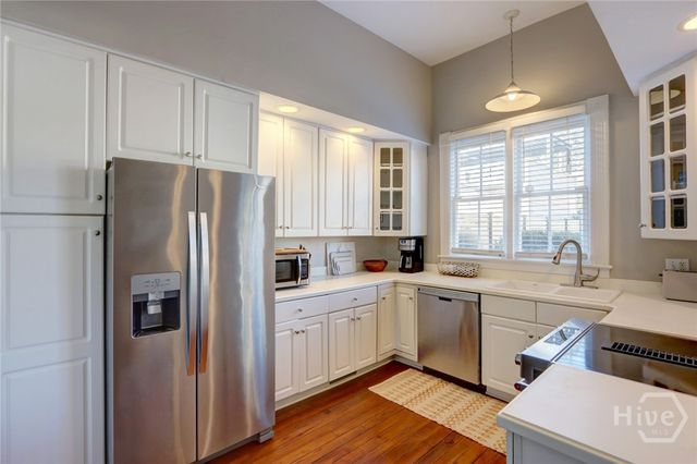 114 W Duffy Street, Savannah, GA 31401