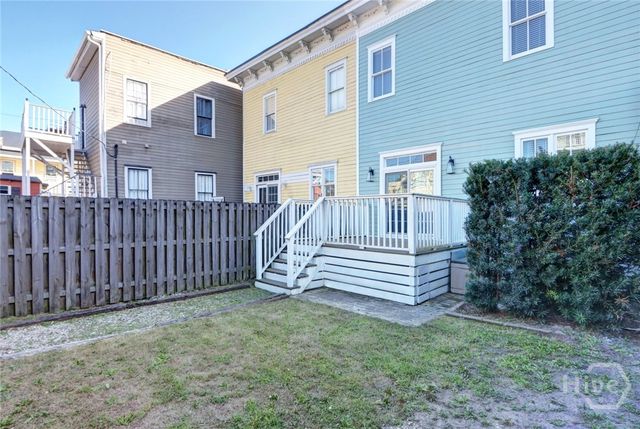 114 W Duffy Street, Savannah, GA 31401