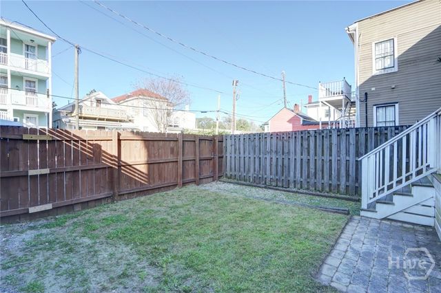 114 W Duffy Street, Savannah, GA 31401