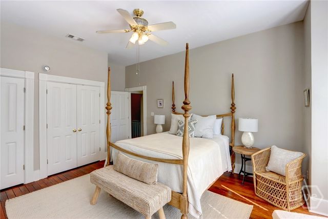 114 W Duffy Street, Savannah, GA 31401